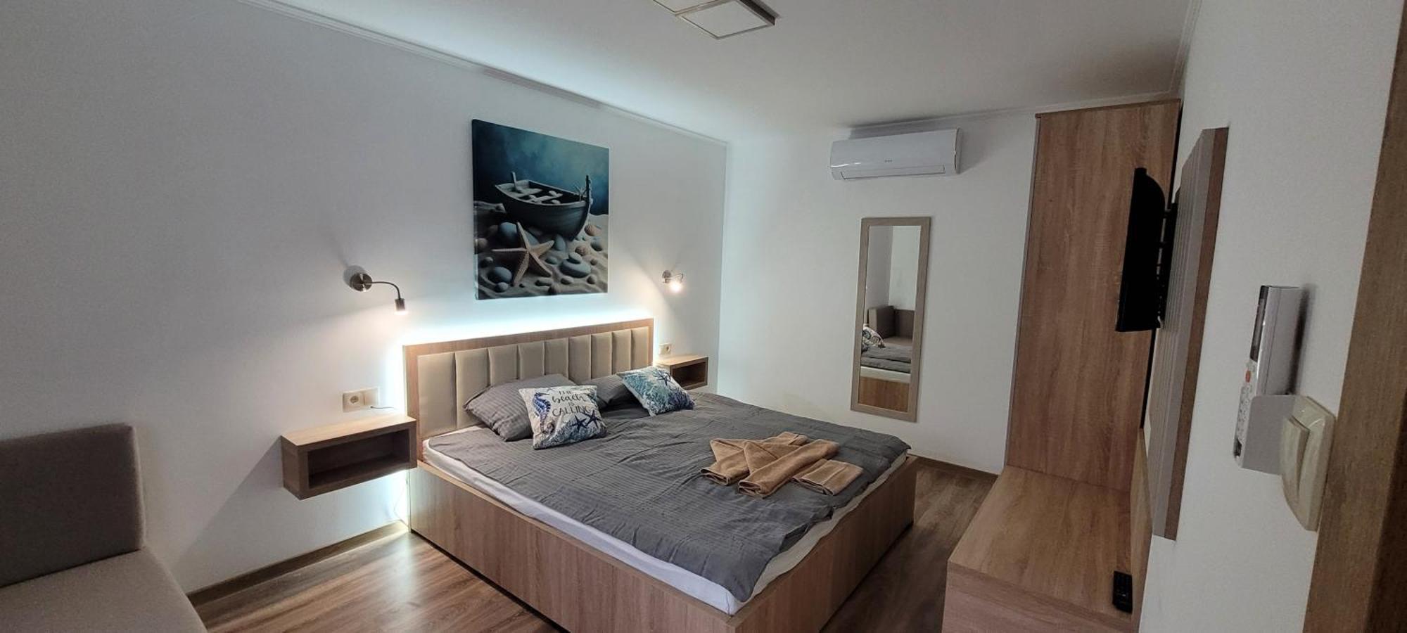Csaladi Kikoeto Apartman Gyula Bagian luar foto