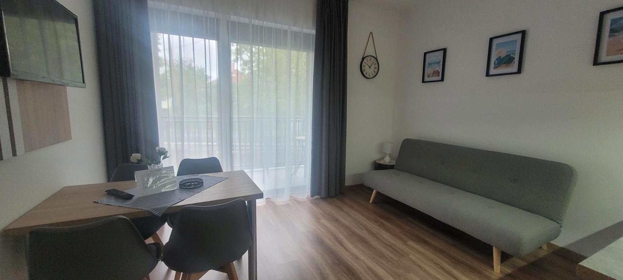 Csaladi Kikoeto Apartman Gyula Bagian luar foto