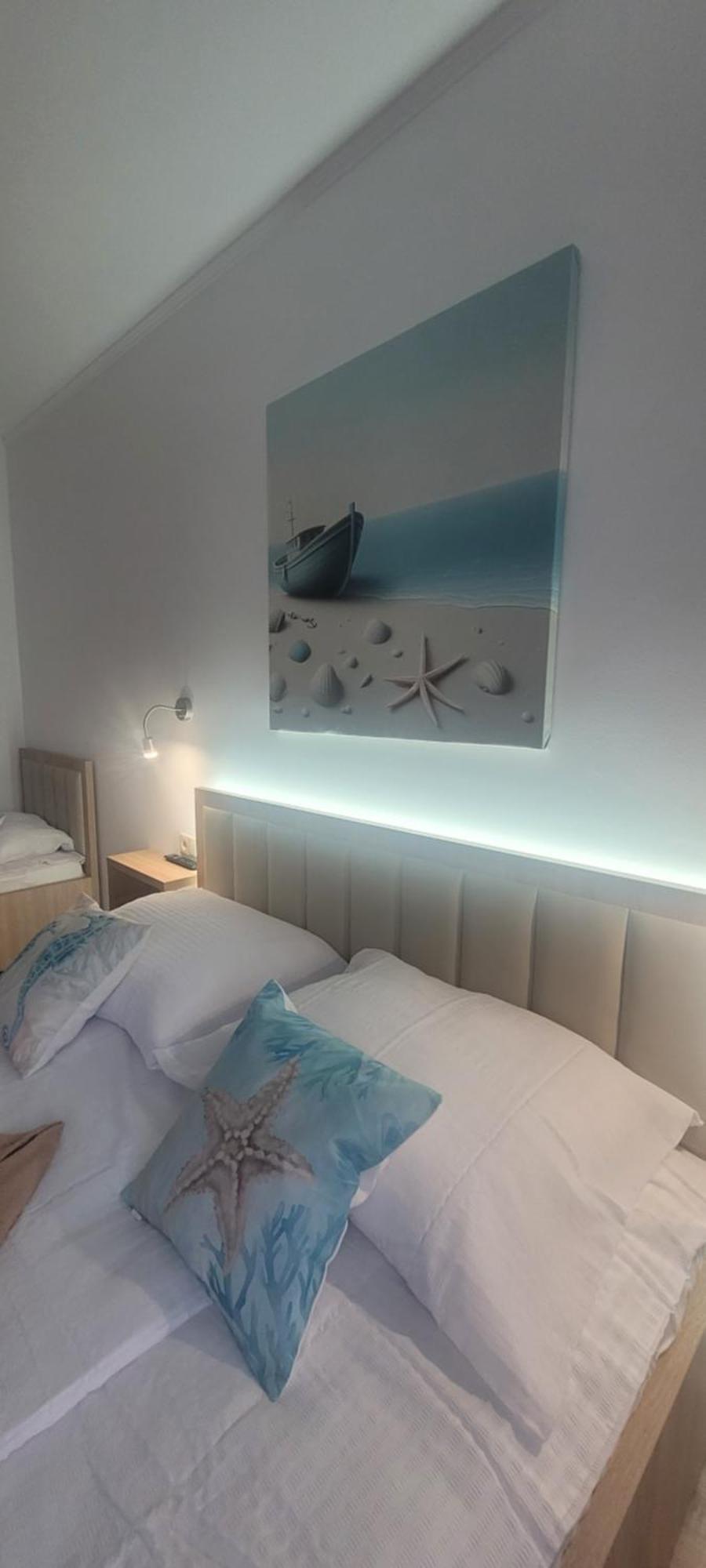 Csaladi Kikoeto Apartman Gyula Bagian luar foto