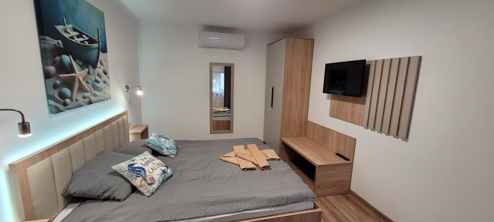 Csaladi Kikoeto Apartman Gyula Bagian luar foto